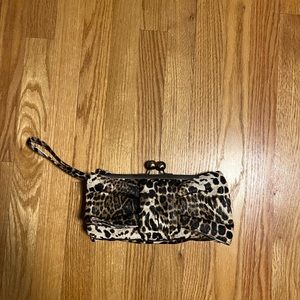 Leopard Clutch
